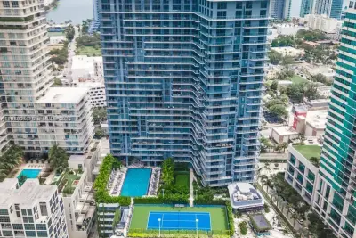 121 NE 34th St #2115, Miami: photo 1 of 3