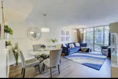 1350 SE 3rd Ave #211, Dania Beach: photo 1 of 18