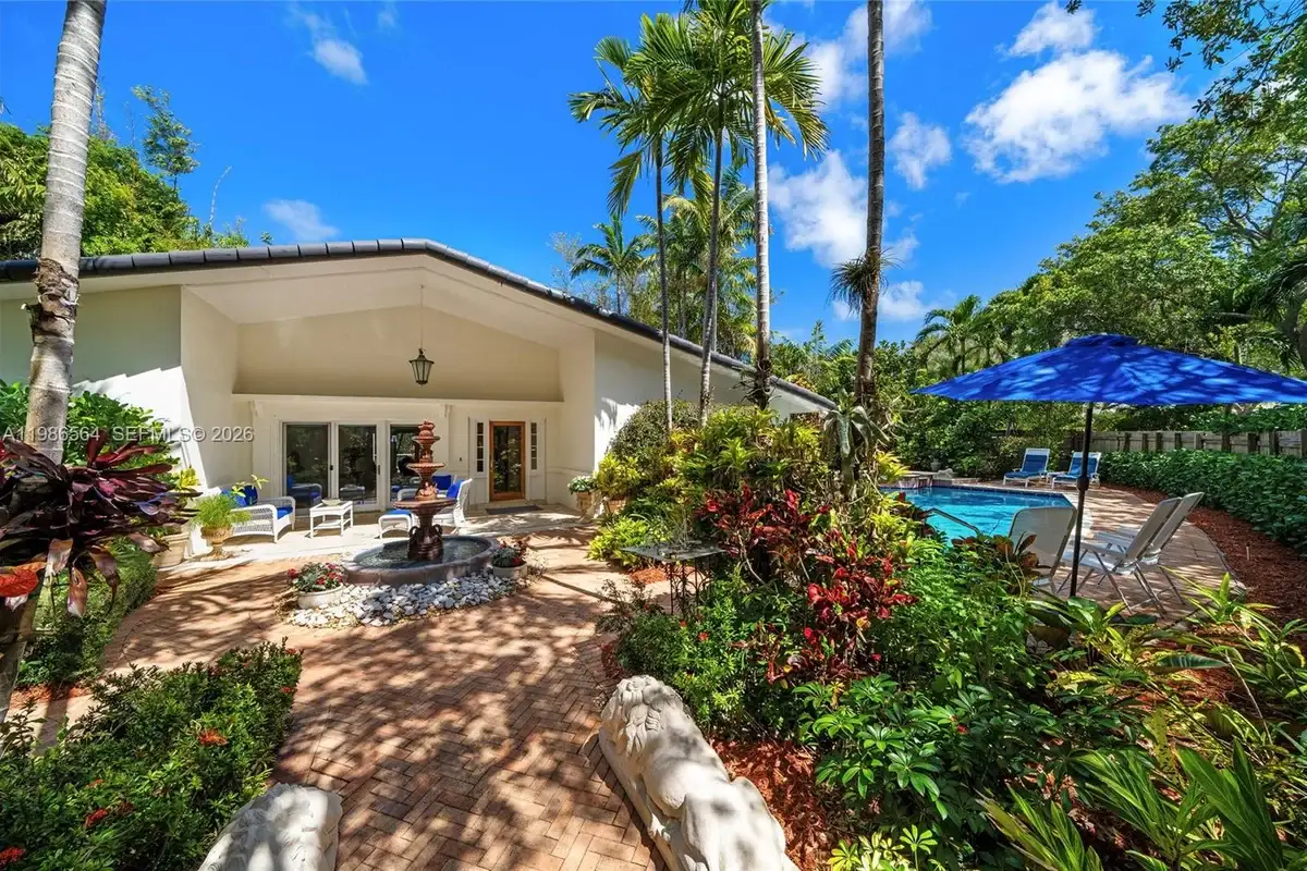 269 Cranwood Dr, Key Biscayne: photo 1 of 100