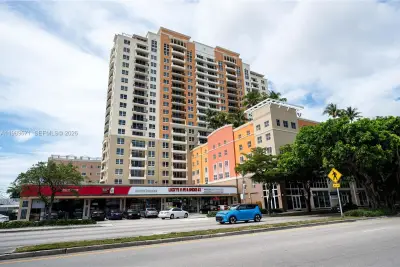 3232 SW Coral Way #1504, Miami: photo 1 of 29