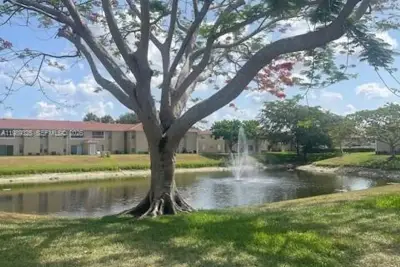 1030 Twin Lakes Dr #21-H, Coral Springs: photo 1 of 4