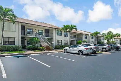 7915 Willow Spring Dr #1223, Lake Worth: photo 1 of 29