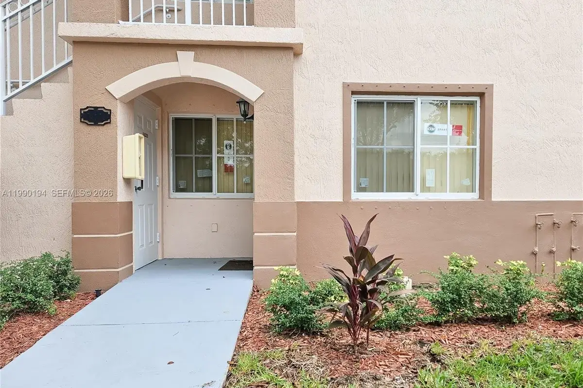 2651 SE 12th Rd #105, Homestead: photo 1 of 24