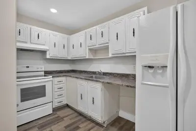 220 NW 43rd Ct, Deerfield Beach: photo 1 of 31