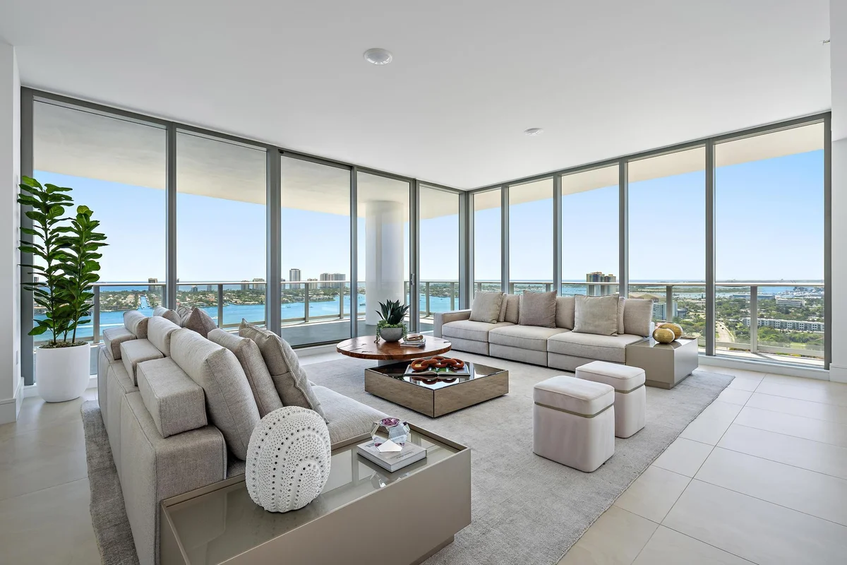 220 Lake Shore Dr #2212, Lake Park: photo 1 of 25