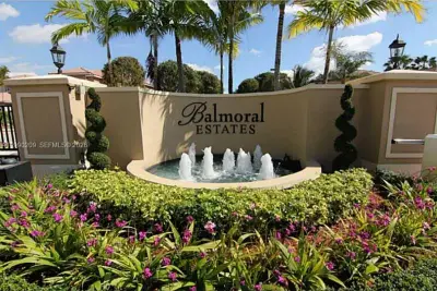 11277 NW 44th Ter, Doral: photo 1 of 31