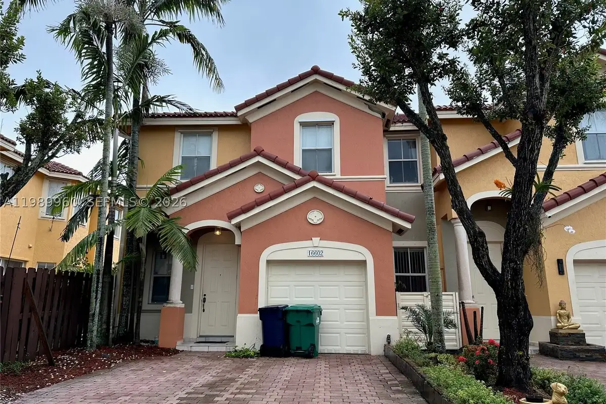 16602 SW 78th Ter, Miami: photo 1 of 18