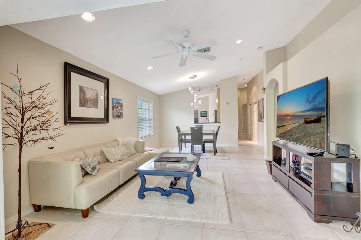 14211 W La Sedona Cir, Delray Beach: photo 1 of 36
