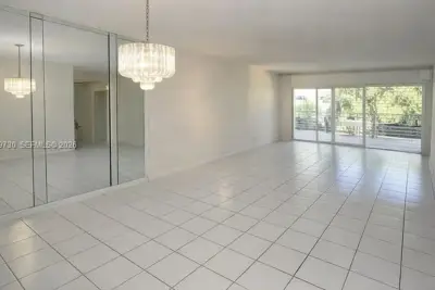 3531 Inverrary Dr #310, Lauderhill: photo 1 of 10