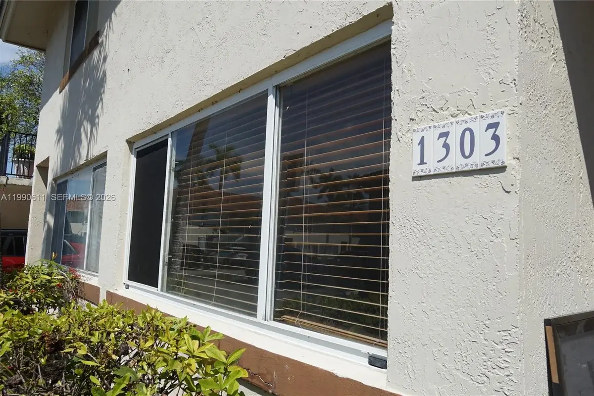 331 NW 82nd Ave #1303, Miami: photo 1 of 49