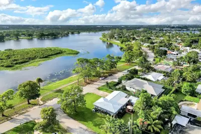 5574 Lake Osborne Dr, Lake Worth: photo 1 of 44