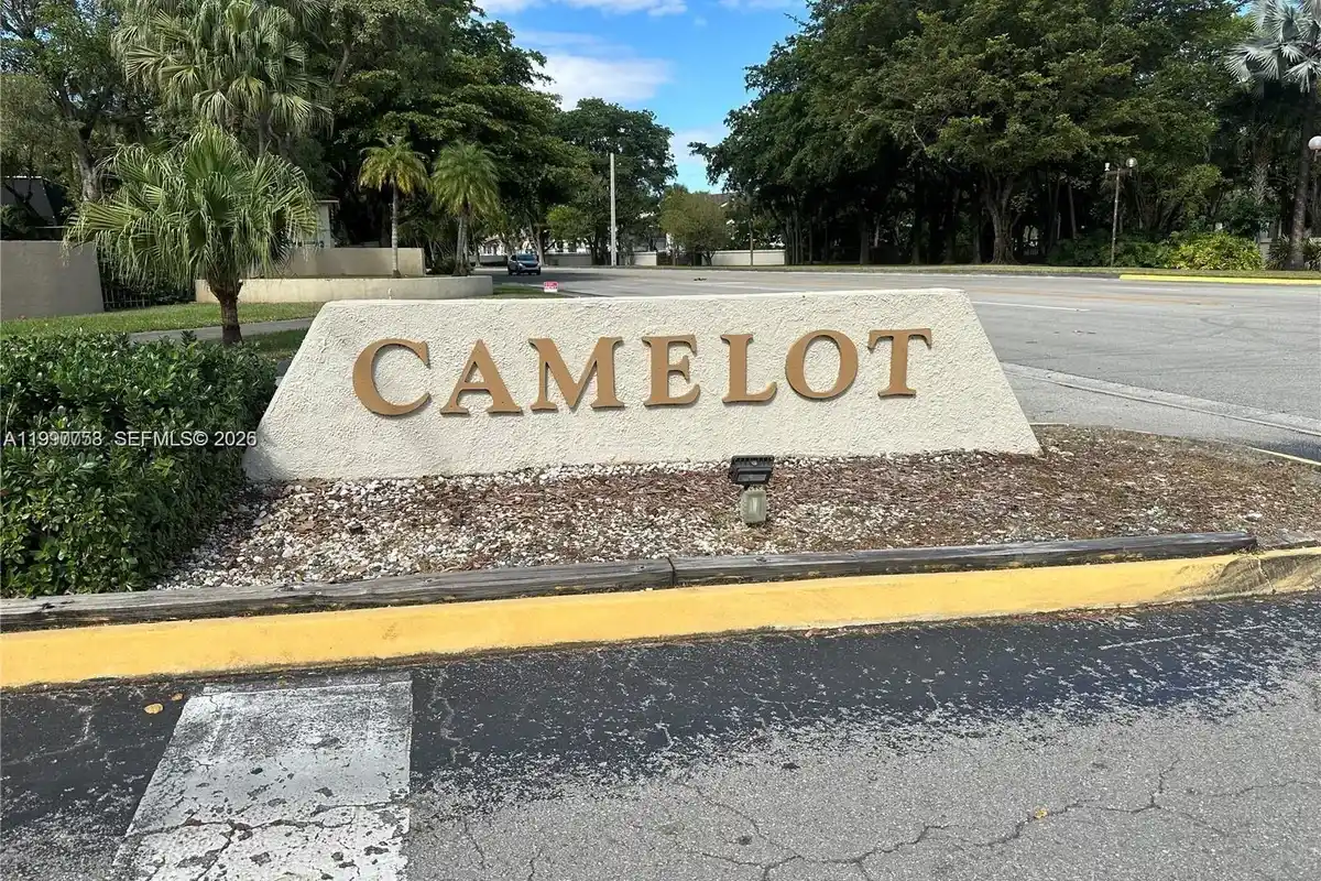 14261 SW 94th Cir Ln #105-20, Miami: photo 1 of 12