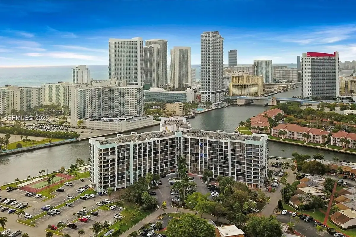 200 Leslie Dr #425, Hallandale Beach: photo 1 of 39