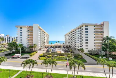 1150 Hillsboro Mile #508, Hillsboro Beach: photo 1 of 38