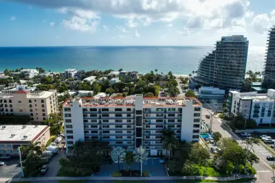 2300 NE 33rd Ave #506, Fort Lauderdale: photo 1 of 22