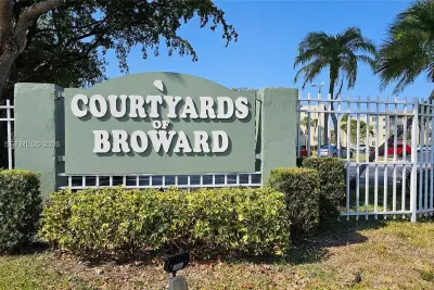 1800 SW 81st Ave #1203, North Lauderdale: photo 1 of 16