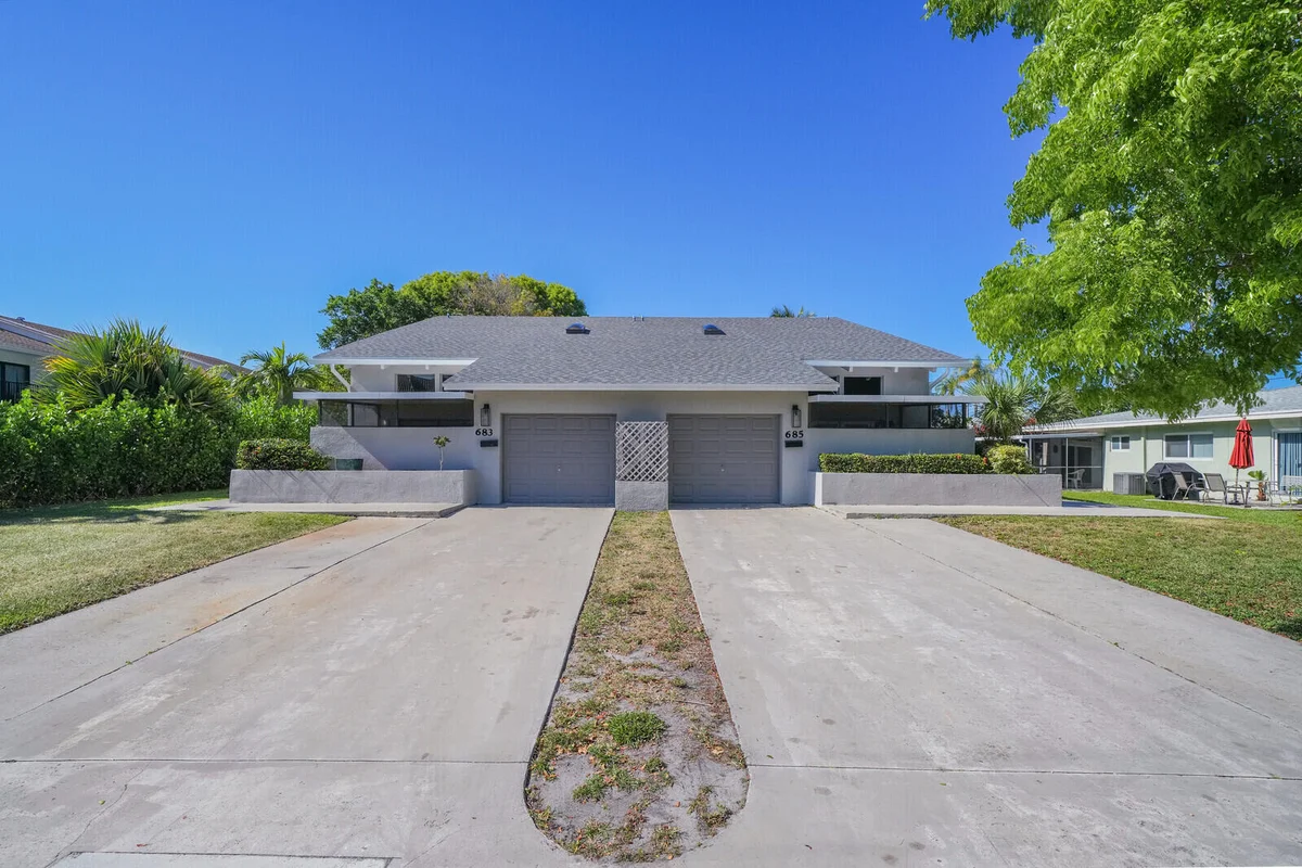683 Dover St #683,685, Boca Raton: photo 1 of 31