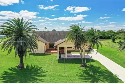 19900 SW 326th St, Homestead: photo 1 of 1
