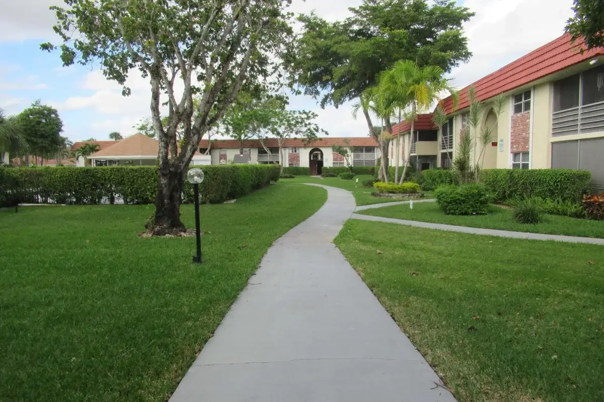 22755 SW 66th Ave #103, Boca Raton: photo 1 of 29