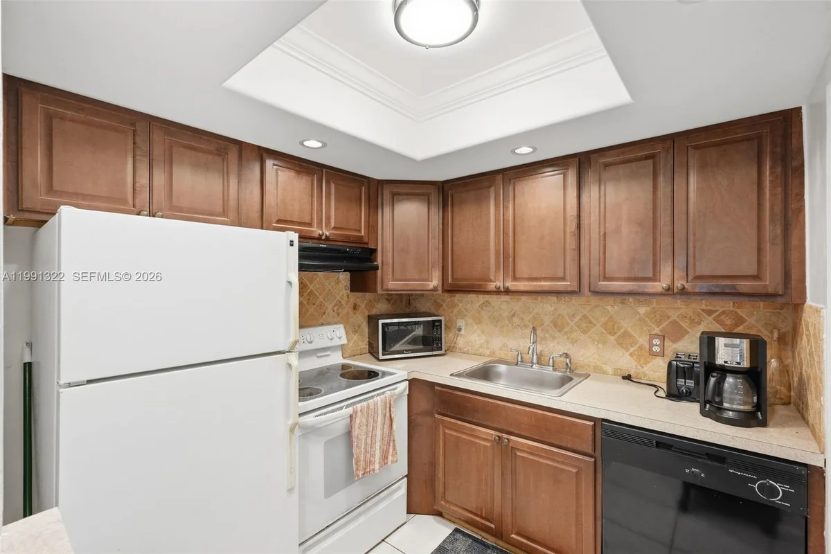 181 Newport K, Deerfield Beach: photo 1 of 34