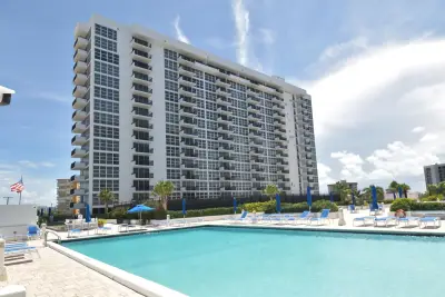 525 N Ocean Blvd #616, Pompano Beach: photo 1 of 25