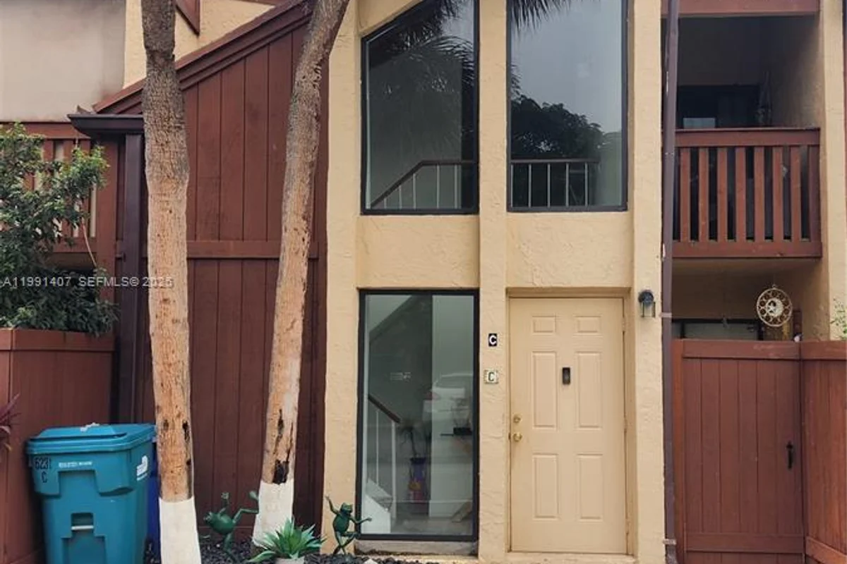 6231 SW 116th Pl #C, Miami: photo 1 of 26