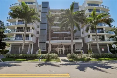 1100 100th St #703, Bay Harbor Islands: photo 1 of 37