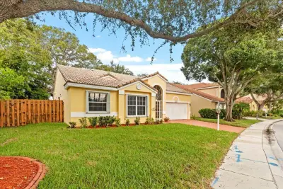 1033 W Siena Oaks Cir W, Palm Beach Gardens: photo 1 of 35