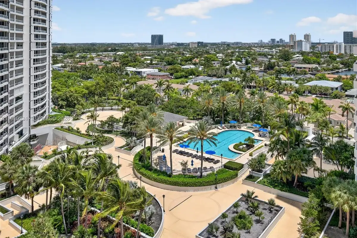 21150 Point Pl #1505, Aventura: photo 1 of 41