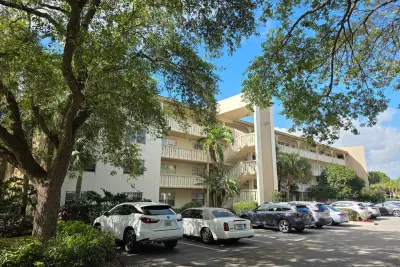2301 Lucaya Ln #E3, Coconut Creek: photo 1 of 21