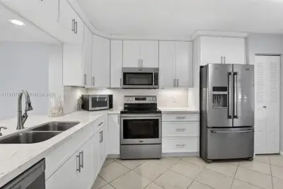 901 SW 128th Ter #102A, Pembroke Pines: photo 1 of 43