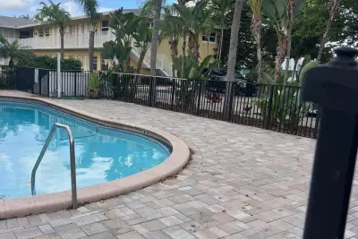 4051 NE 13th Ave #61-3, Oakland Park: photo 1 of 13