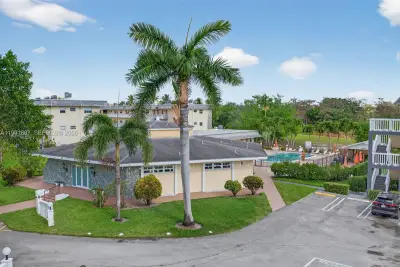 4299 NW 16th St #310, Lauderhill: photo 1 of 36
