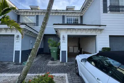3596 NW 13th St, Lauderhill: photo 1 of 27