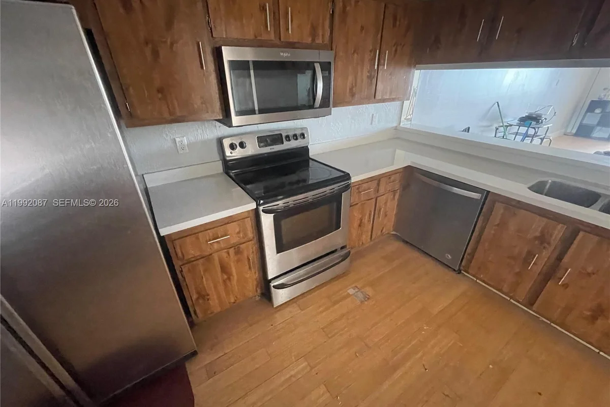 8040 Hampton Blvd #508, North Lauderdale: photo 1 of 1