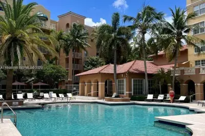 19555 E Country Club Dr #8503, Aventura: photo 1 of 28