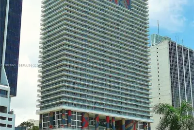 50 Biscayne Blvd #4111, Miami: photo 1 of 21