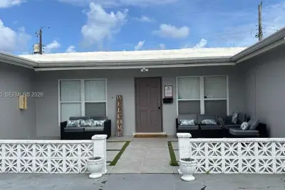 1120 NE 24th Ave #1, Pompano Beach: photo 1 of 22