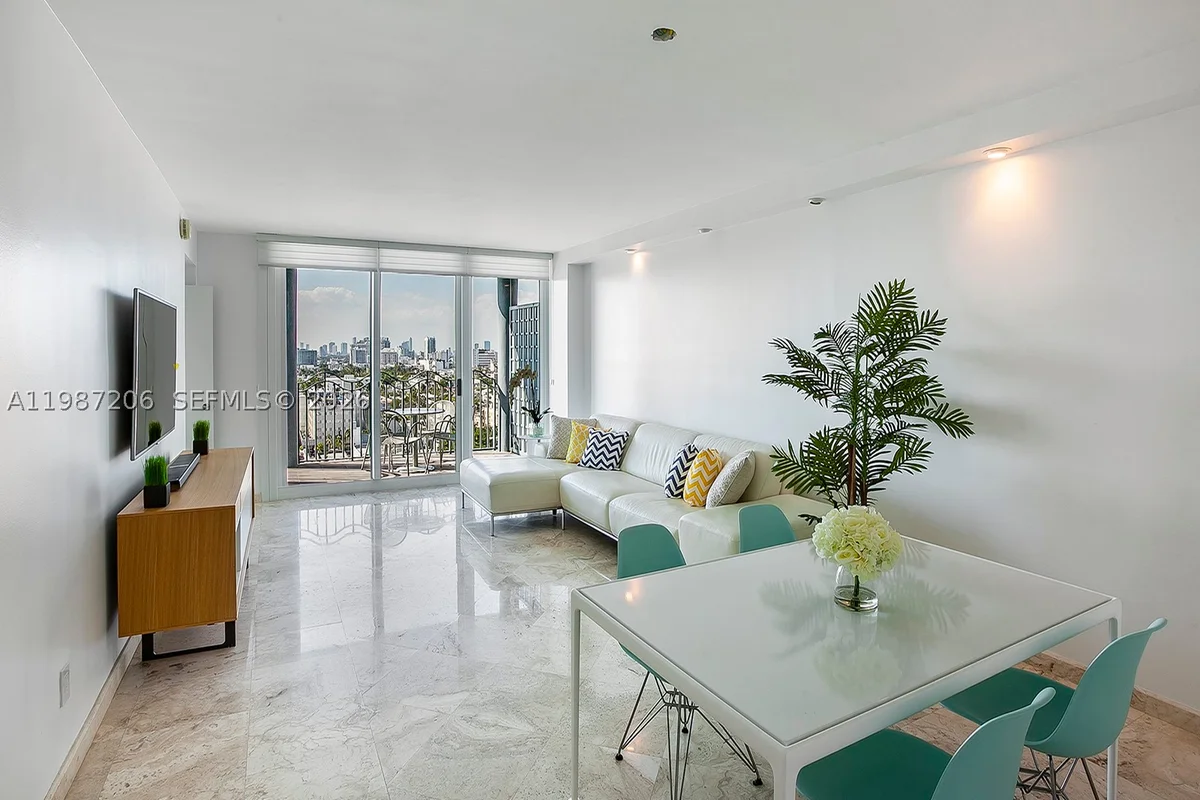 1500 Ocean Dr #PH-10, Miami Beach: photo 1 of 53