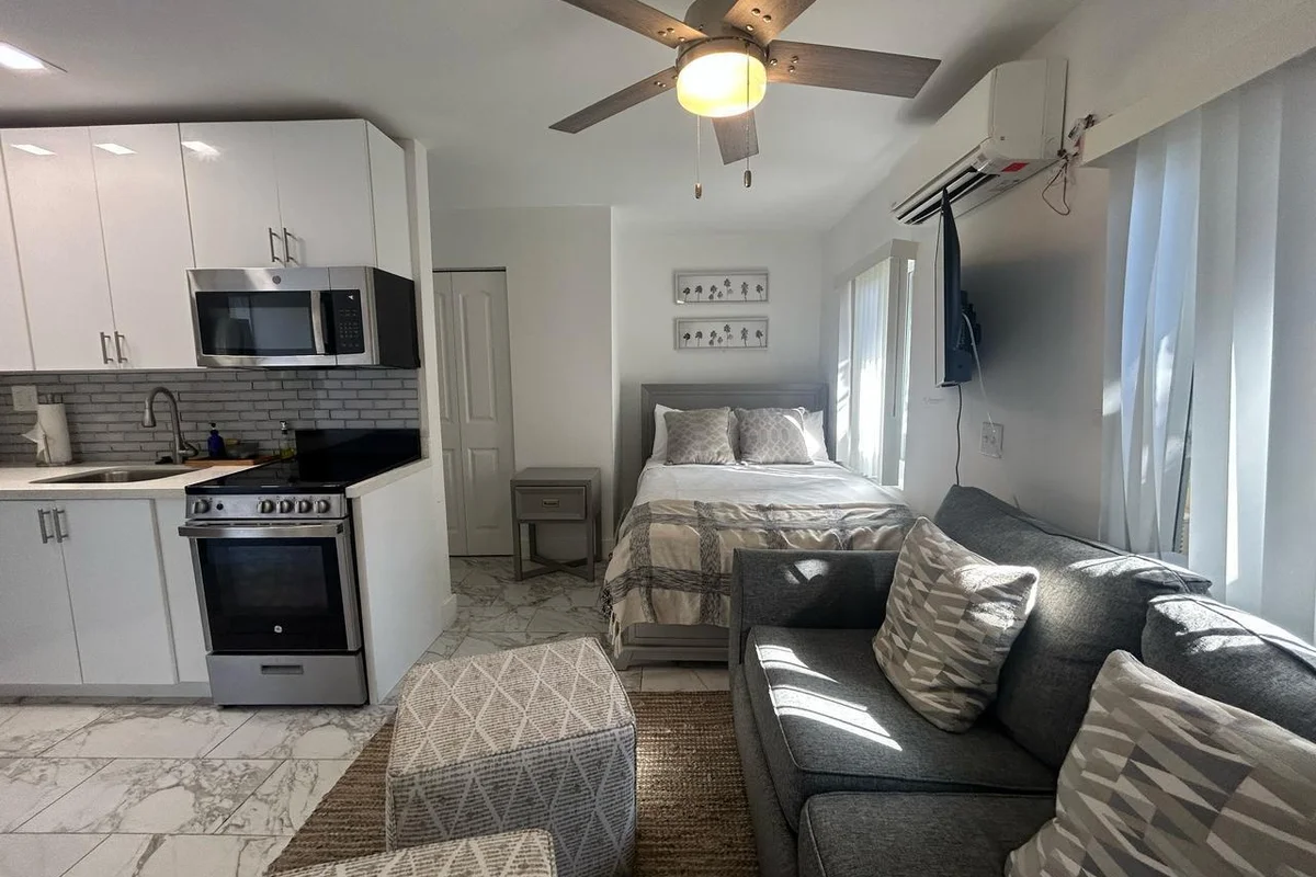 201 S Ocean Blvd #3, Boca Raton: photo 1 of 7