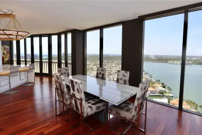 1000 Island Blvd #PH2, Aventura: photo 1 of 40