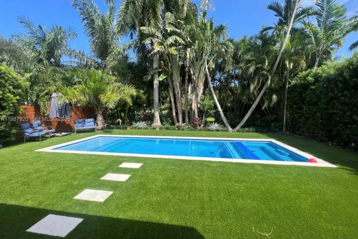 5173 Alton Rd, Miami Beach: photo 1 of 19