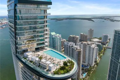 300 Biscayne Boulevard Way #2103C, Miami: photo 1 of 41