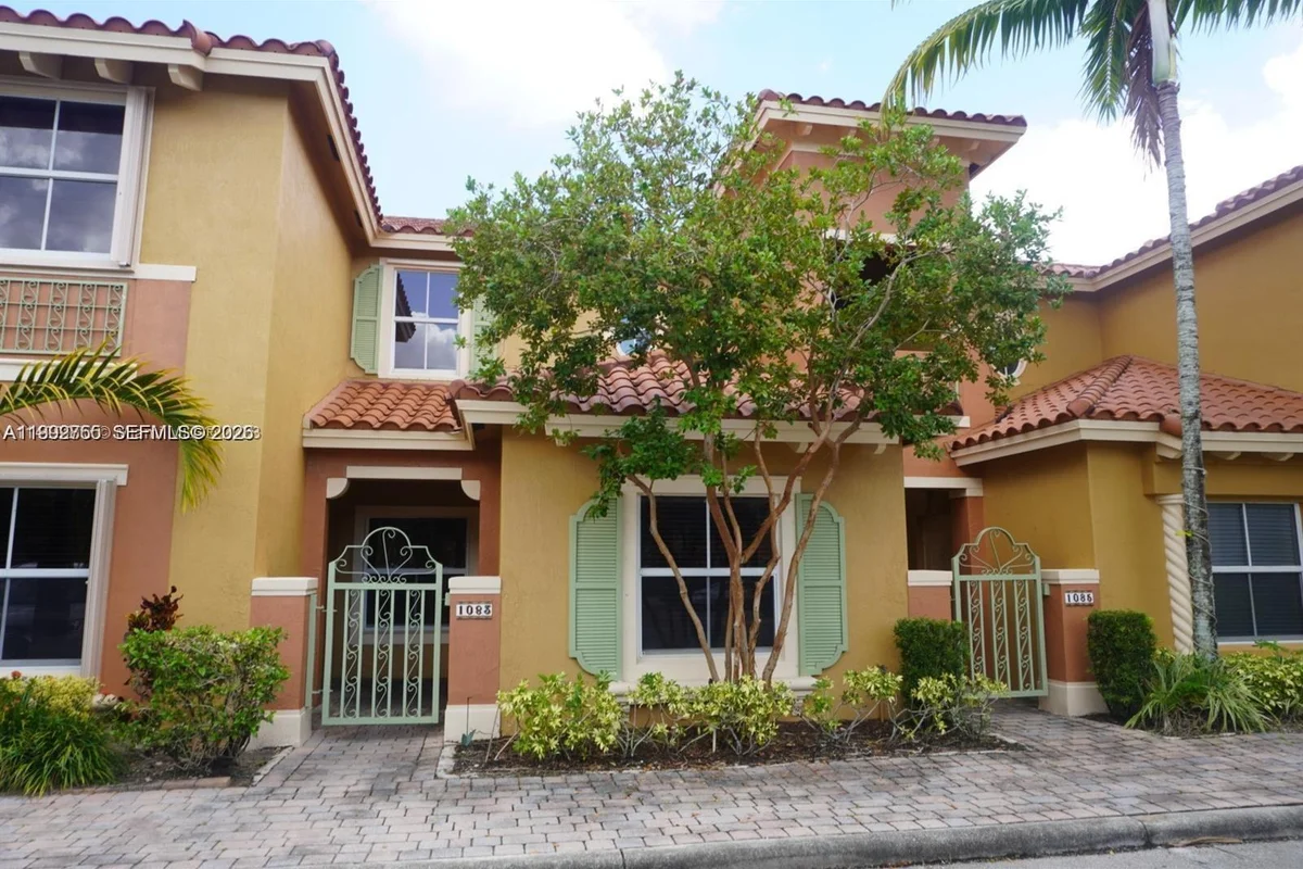 1083 SW 143 Ave #1206, Pembroke Pines: photo 1 of 21