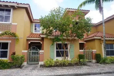 1083 SW 143 Ave #1206, Pembroke Pines: photo 1 of 21