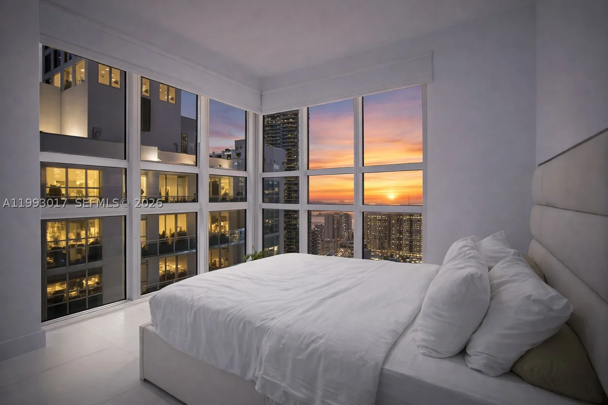 950 Brickell Bay Dr #4101, Miami: photo 1 of 28