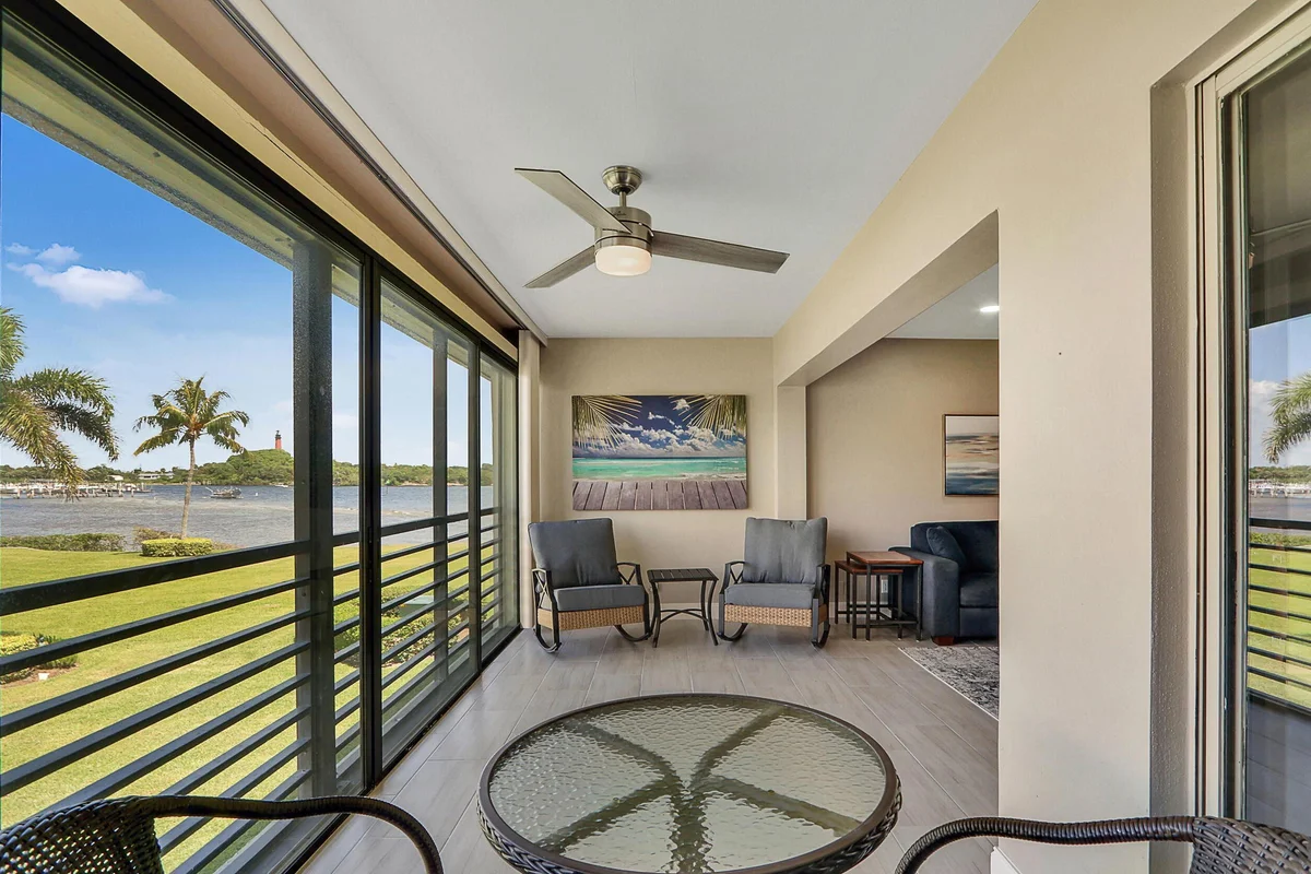 755 Saturn St #E204, Jupiter: photo 1 of 19