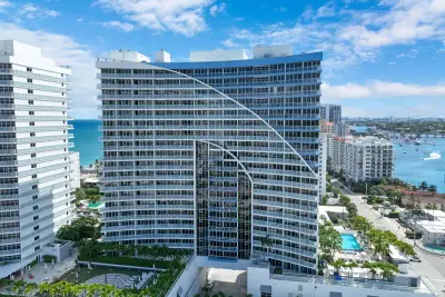 3101 Bayshore Dr, Fort Lauderdale: photo 1 of 31