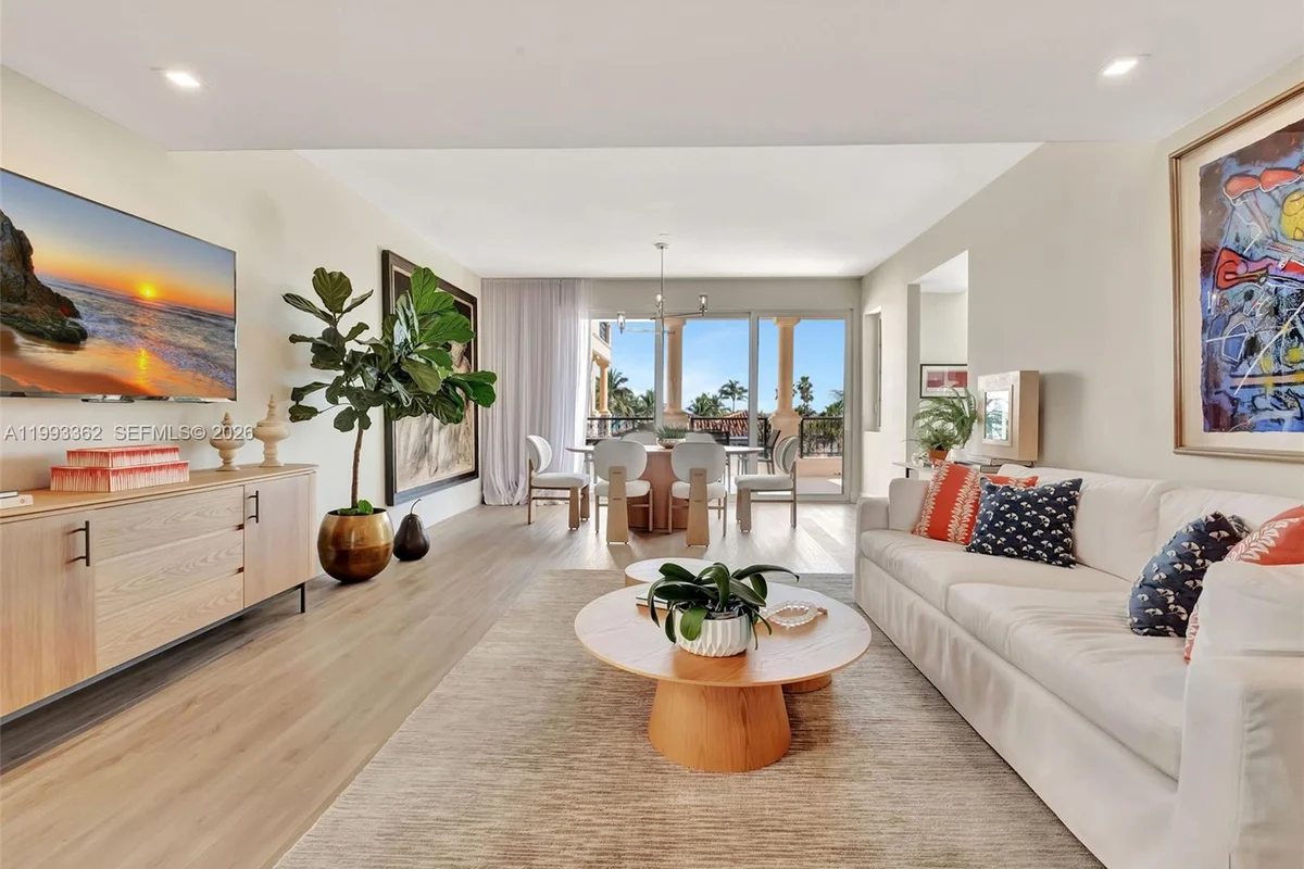 19136 Fisher Island Dr, Miami Beach: photo 1 of 40