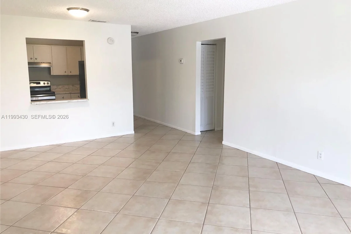 4118 NW 88th Ave #207, Coral Springs: photo 1 of 6